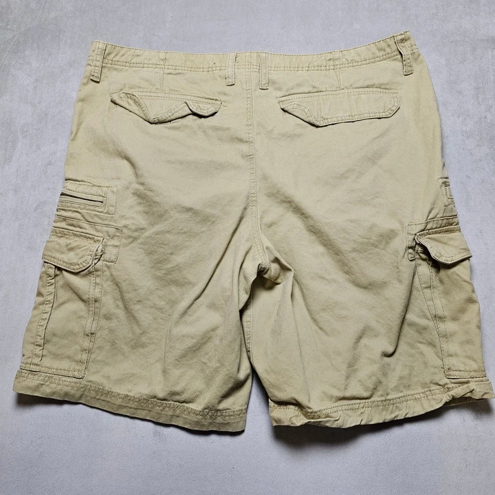Ecko Unltd Mens Tan Khaki Cargo Shorts Size 44 Cotton Twill Multi-Pocket Utility